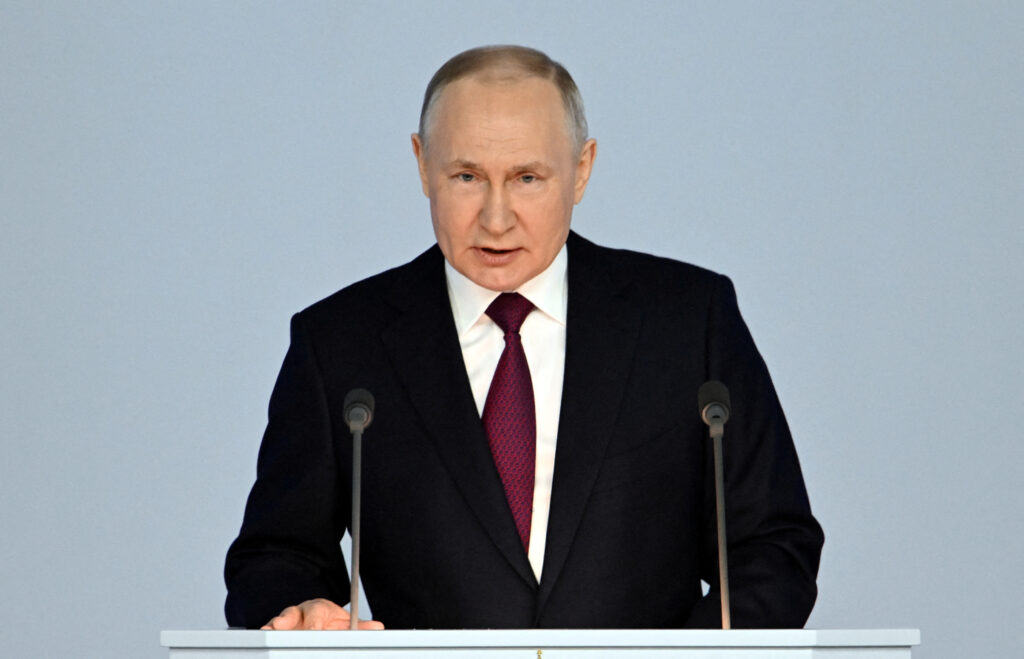 З’явилась перша офіційна реакція РФ на ордер МКС на арешт Путіна