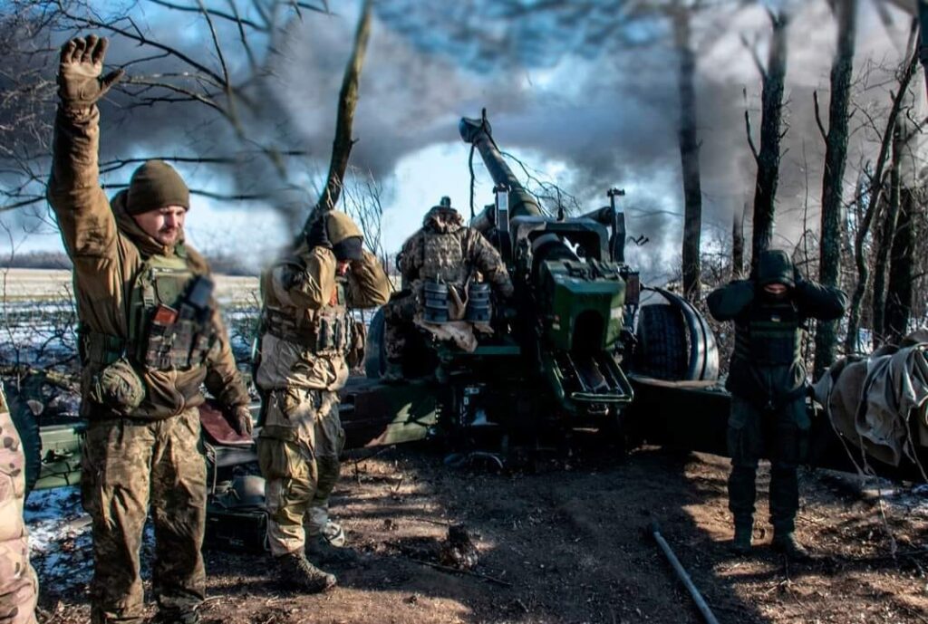 Бої за Бахмут досягли найвищого рівня напруги, ворог кидає додаткові сили ПВК “Вагнер” – Сирський