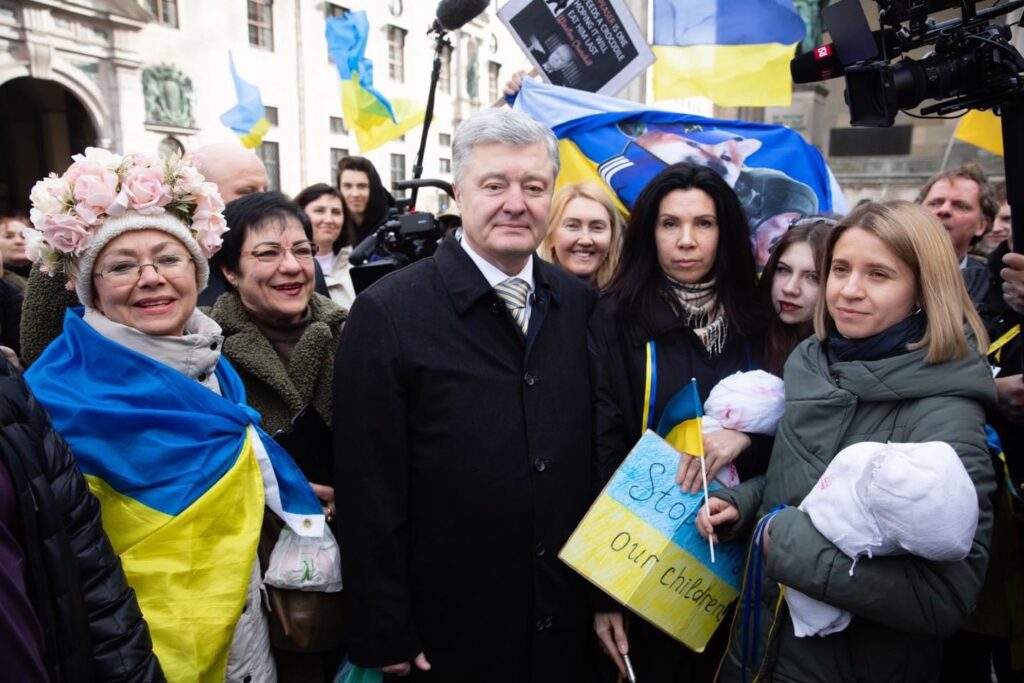 Порошенко розказав, як на потужному проукраїнському мітингу у Мюнхені «закрили пельку п’ятій колоні москви»