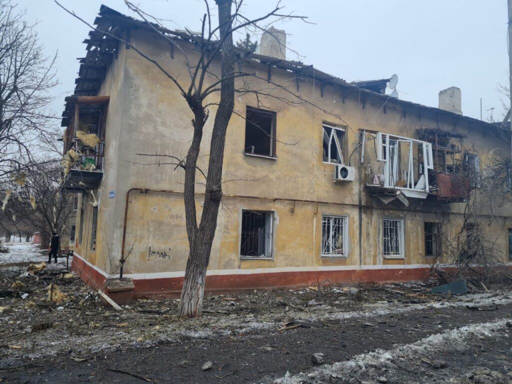 Росіяни обстріляли 11 населених пунктів Донеччини, є загиблі та поранені