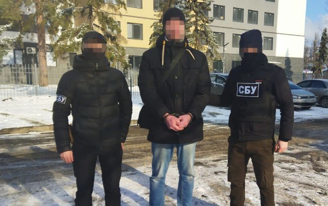 Колаборант з Луганщини влаштувався в Червоний Хрест у Києві, щоб втекти з України – СБУ