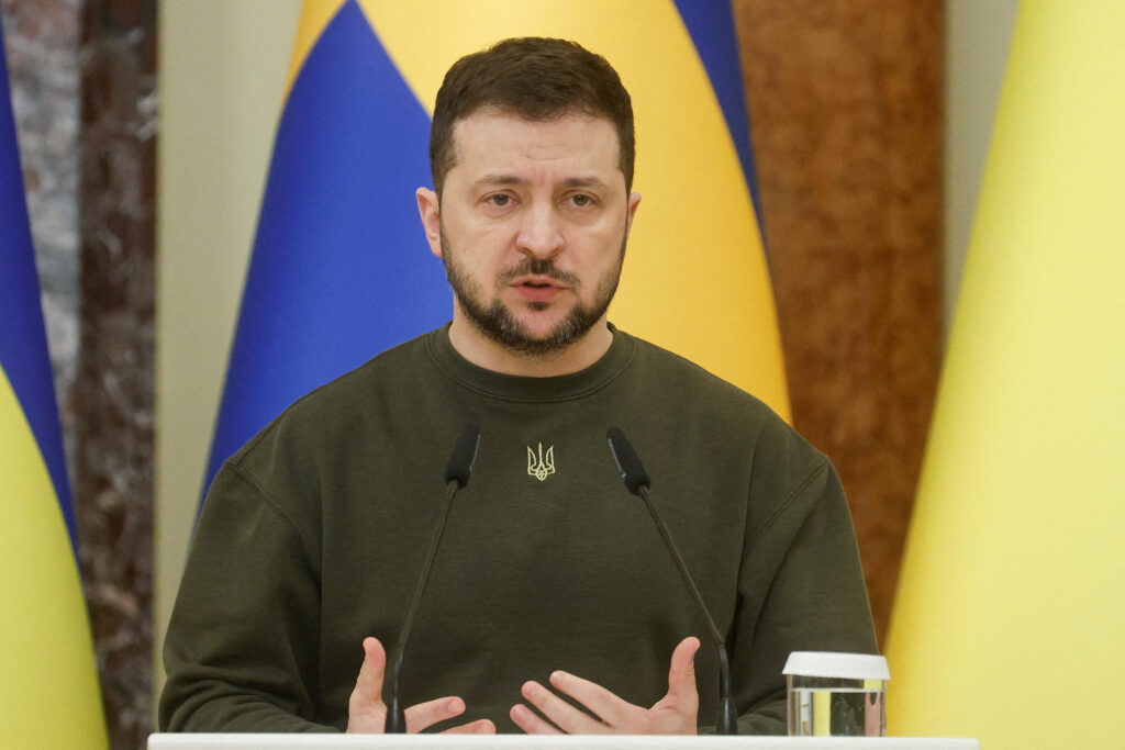 Зеленский утвердил увольнение трех голов ОВА: перечень