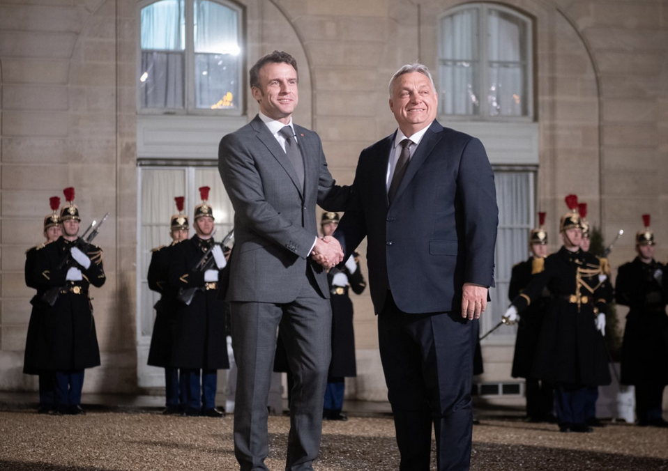 На тлі заяви про перегляд відносин з РФ: Орбан приїхав до Макрона в Париж обговорити підтримку України