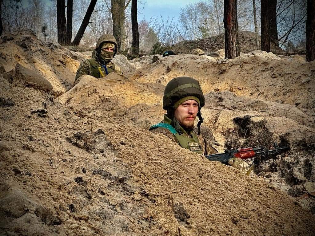 Війська РФ продовжують штурмувати Бахмут і намагаються прорвати оборону на Лиманському напрямку – Генштаб