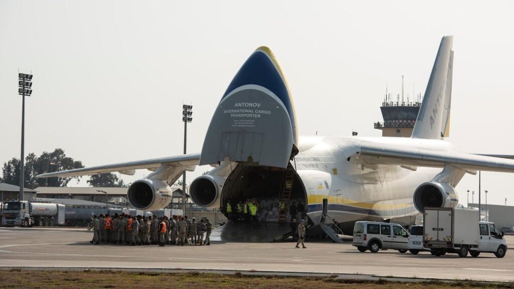 Україна надіслала Туреччині понад 100 тонн гуманітарної допомоги постраждалим від землетрусів