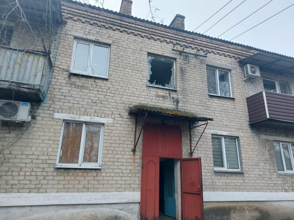 Окупанти обстріляли Донеччину з “Торнадо-С” та “Ураганів”, одна людина загинула, ще 11 зазнали поранень