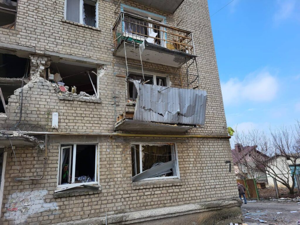 Війська РФ били по житлових будинках Куп’янська та района
