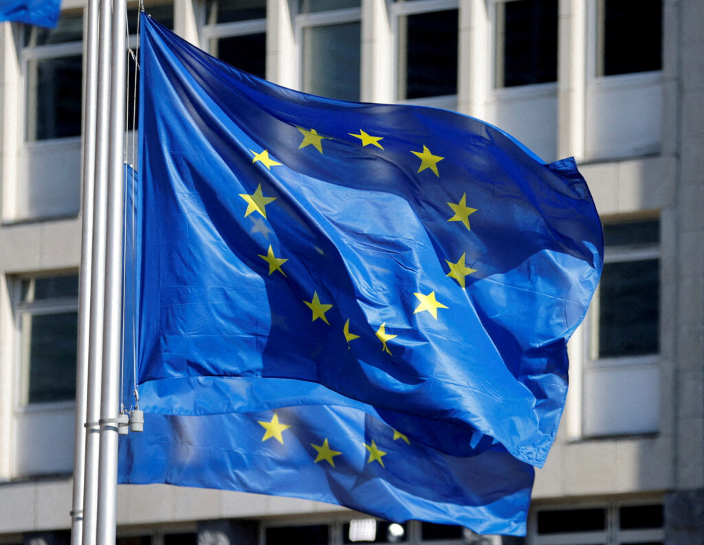 Ворог у Кремлі: у Європарламенті закликали Офіс президента припинити тиск на Порошенка і опозицію