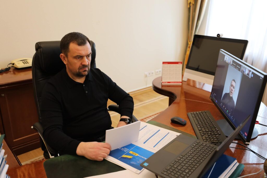 Верховний суд визнав незаконною і скасував постанову Ради про звільнення голови Рахункової палати