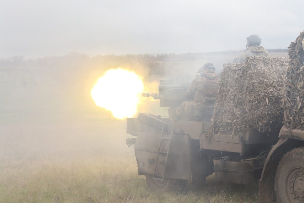 Украинские военные успешно отбили более 20 атак российских окупантов, продолжаются тяжелые бои за Бахмут — Генштаб