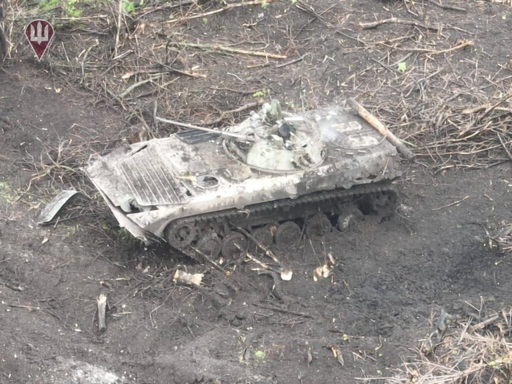 Росіяни наступають на Бахмутському, Авдіївському та Мар’їнському напрямках, відбито понад 20 атак ворога – Генштаб