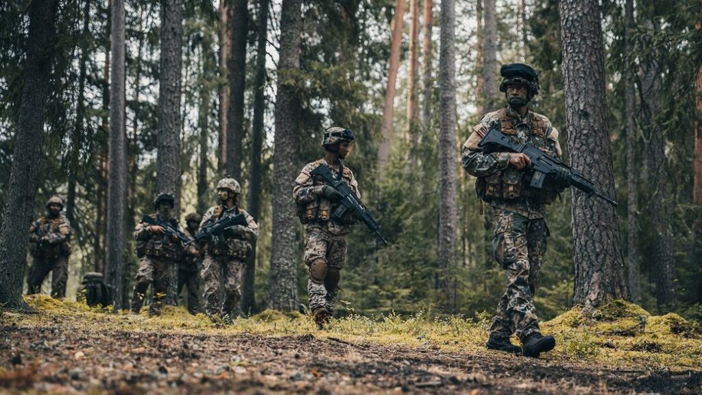 У Латвії повернули обов’язковий призов на військову службу