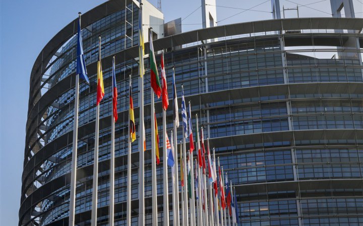 Європарламент підтримав початок перемовин з Молдовою щодо вступу до Євросоюзу до кінця 2023 року
