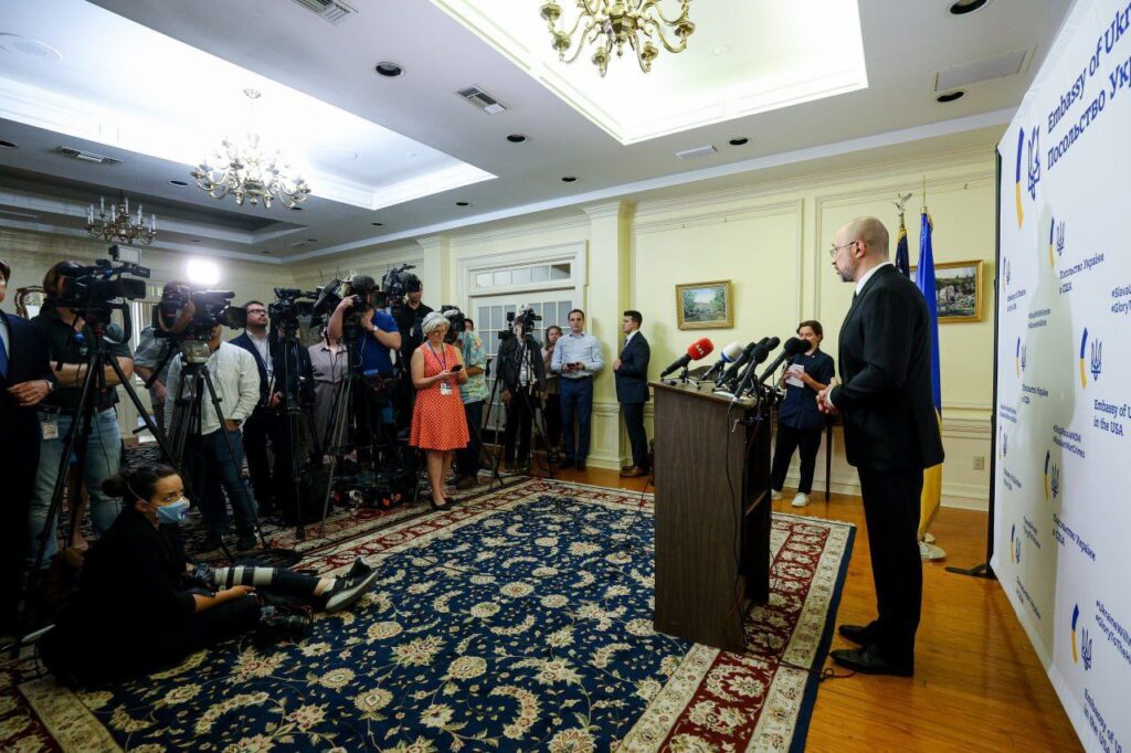 Україна отримає ще п’ять мільярдів доларів США від країн G7 – Шмигаль