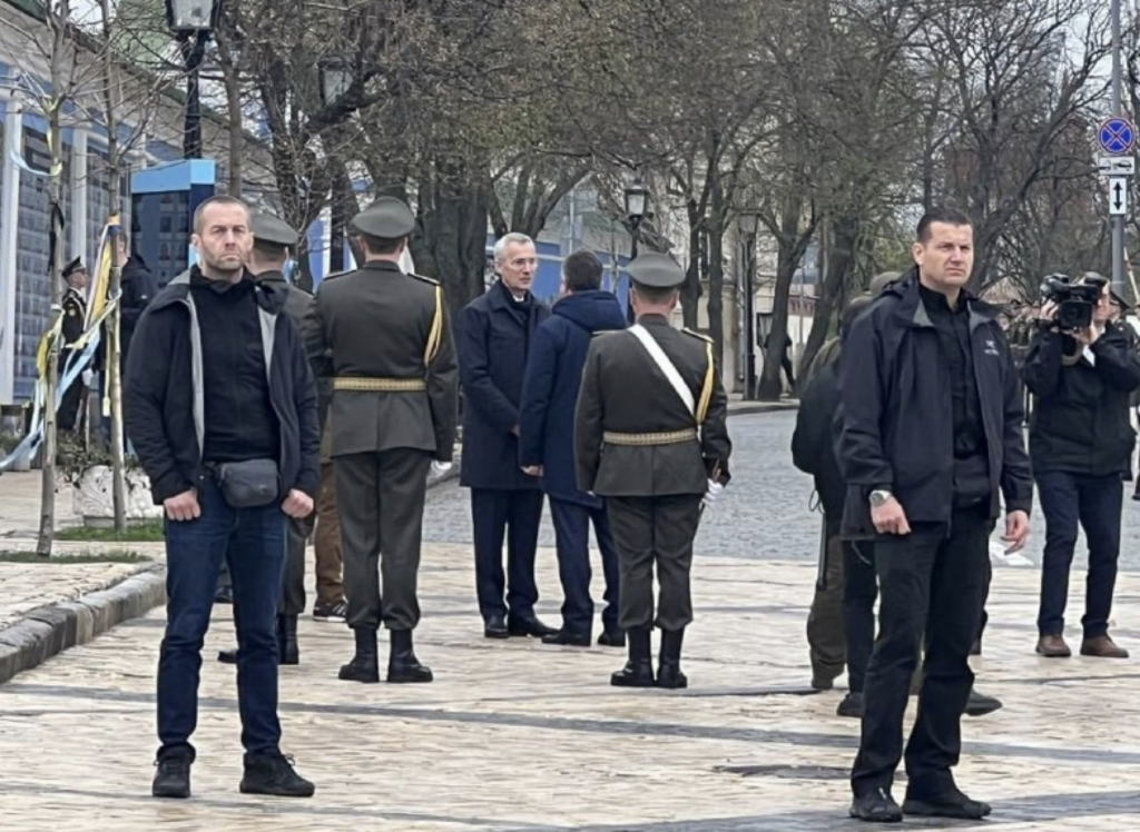 До Києва прибув генсек НАТО Єнс Столтенберг – ЗМІ