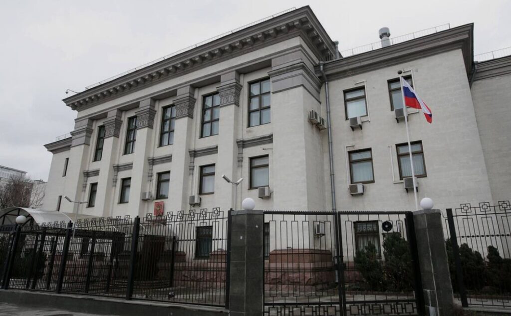 Російську Федерацію позбавили права орендувати землю для посольства у Києві