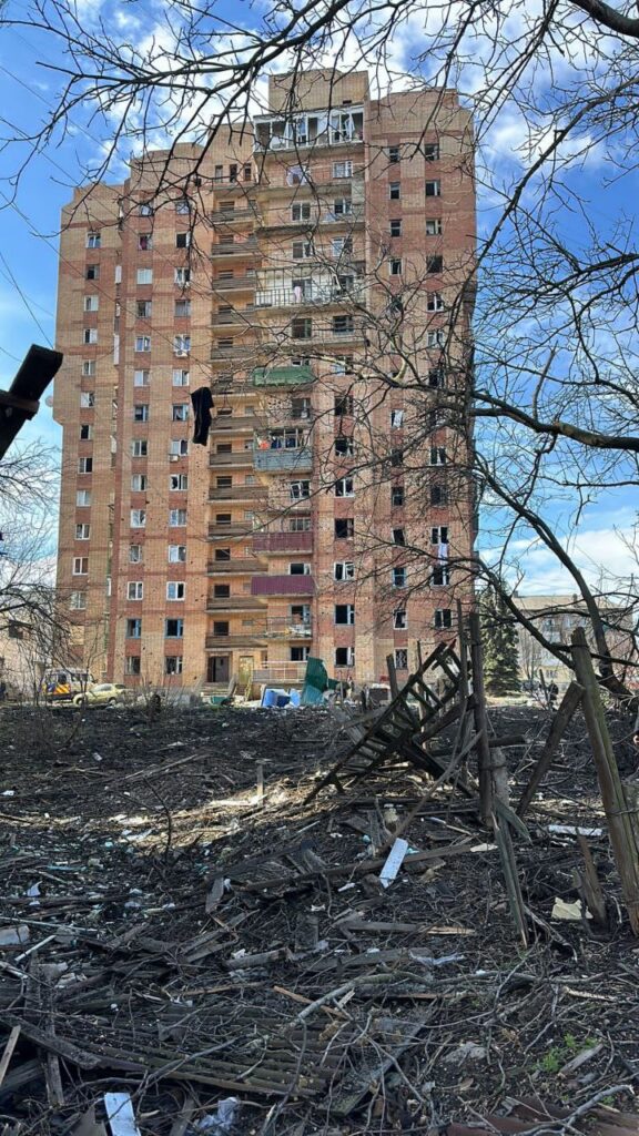 Окупанти зранку вдарили по Костянтинівці на Донеччини, троє людей загинуло, ще шестеро зазнали поранень