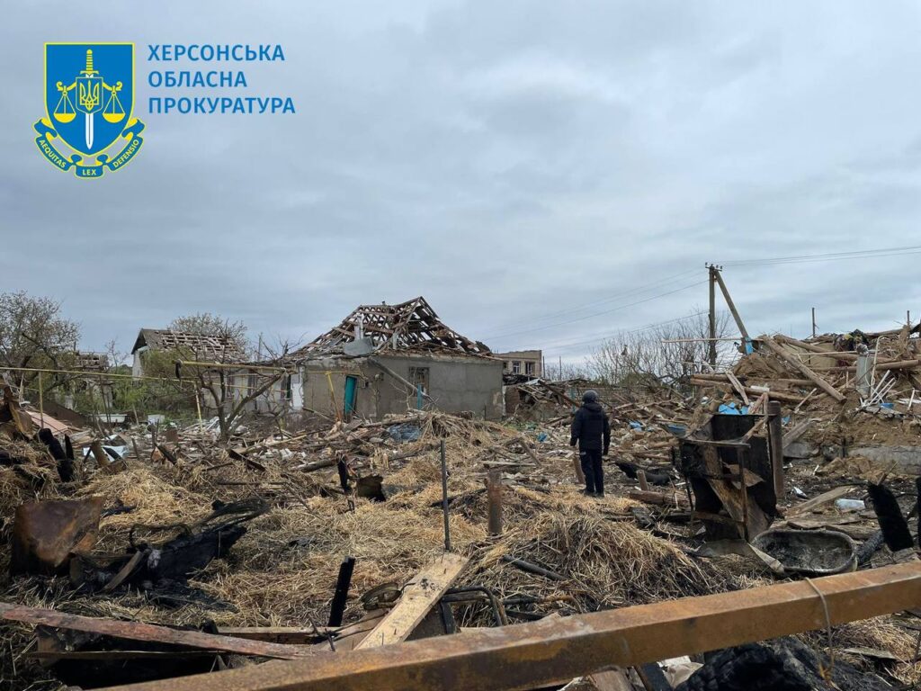 Росіяни з РСЗВ обстріляли Херсонщину, одна людина загинула, ще одна зазнала поранень