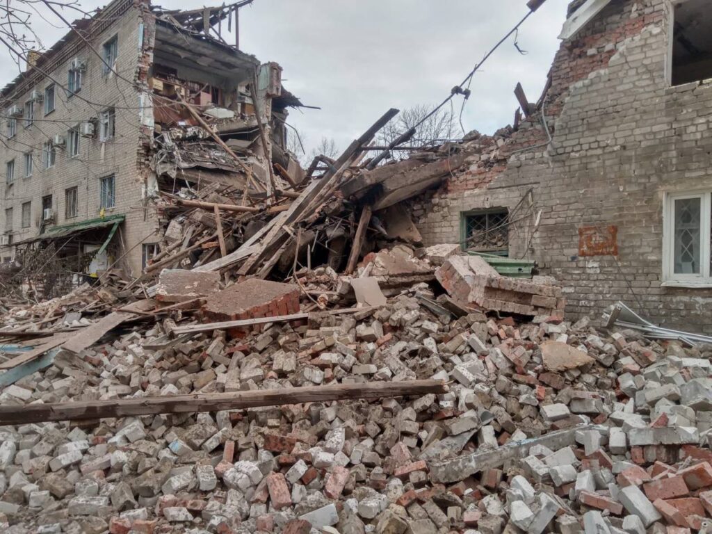 Росіяни завдали ракетного удару по Авдіївці: зруйновано об’єкти цивільної інфраструктури