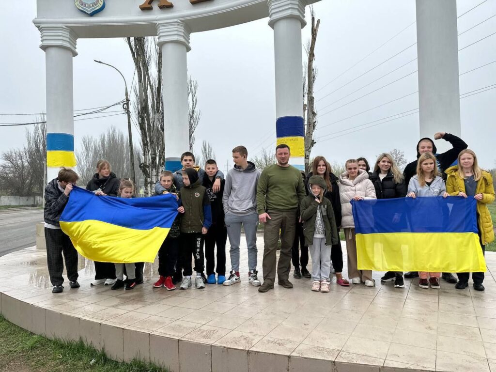 Одна з найскладніших рятувальних місій: додому повернулися ще 24 депортовані до Росії дитини