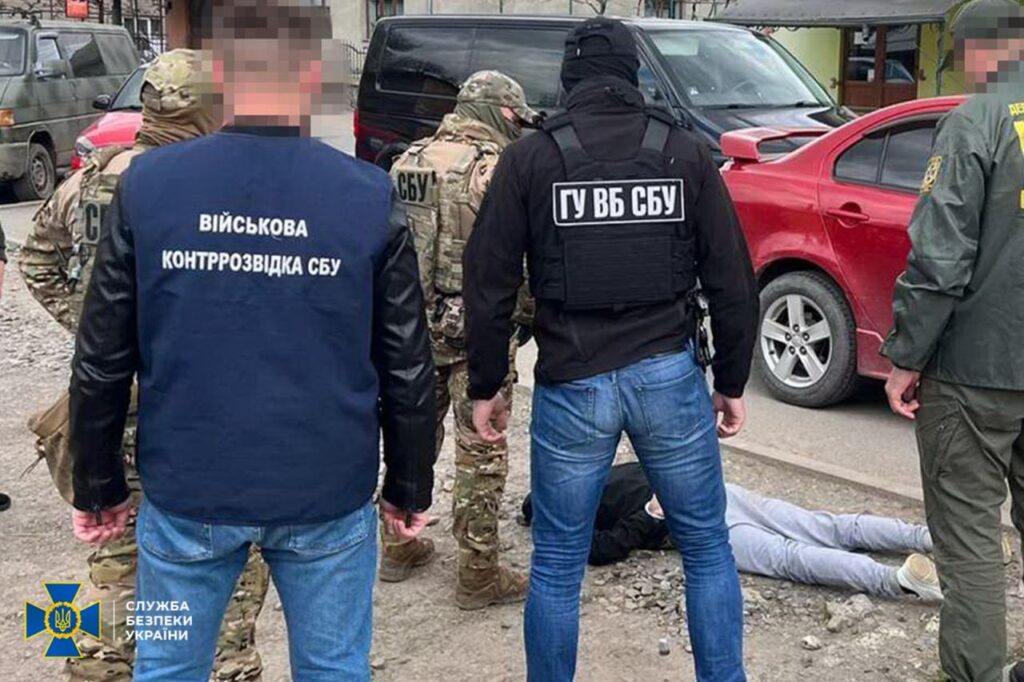 СБУ перекрила ще вісім нових каналів втечі “ухилянтів” за кордон: ситуація в регіонах
