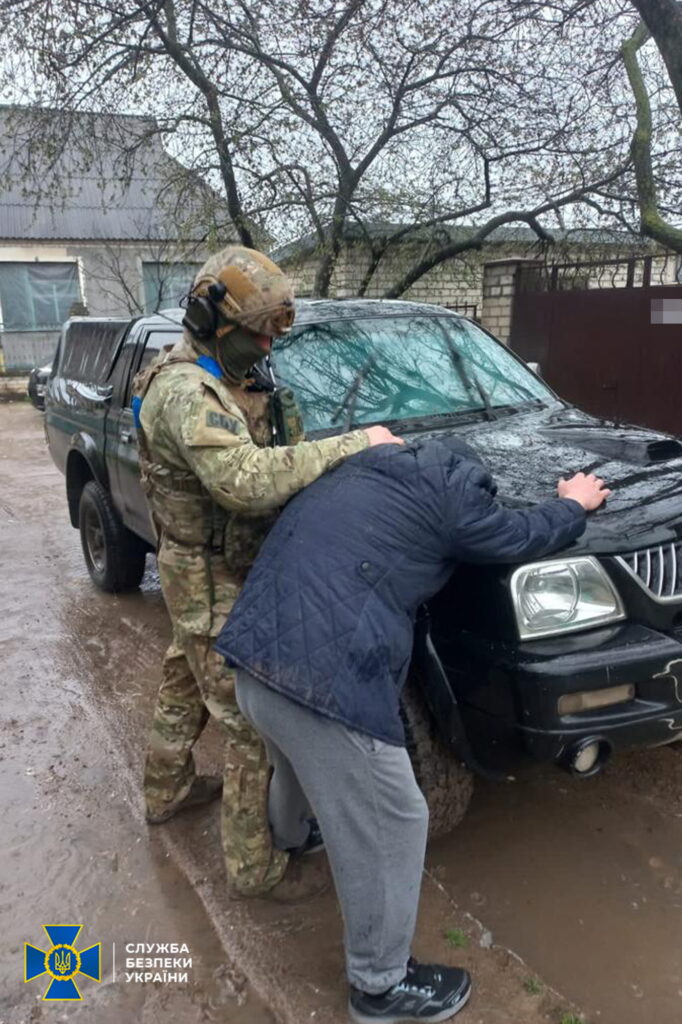 Допомагав перекидати російську техніку залізницею: СБУ затримала поплічника окупантів у Херсоні
