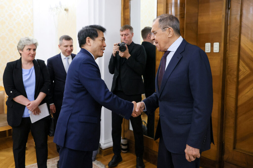 Спецпредставитель Китая завершил свою миссию поездкой в Москву: предварительные итоги европейского турне Ли Хуэя