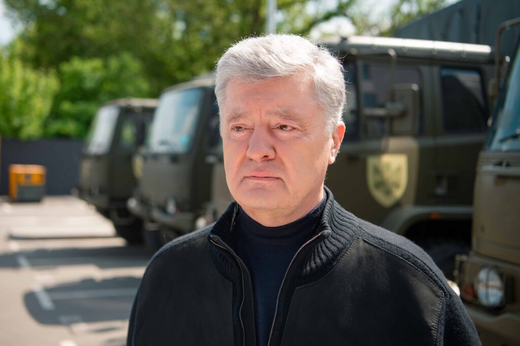 Порошенко в ефірі Sky News: чудовою відповіддю на будь-який шантаж путіна буде F⁠16