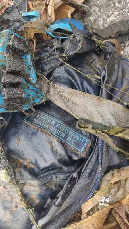 “Плавав понад рік”: у Київському водосховищі виявили труп російського пілота (фото 18+)