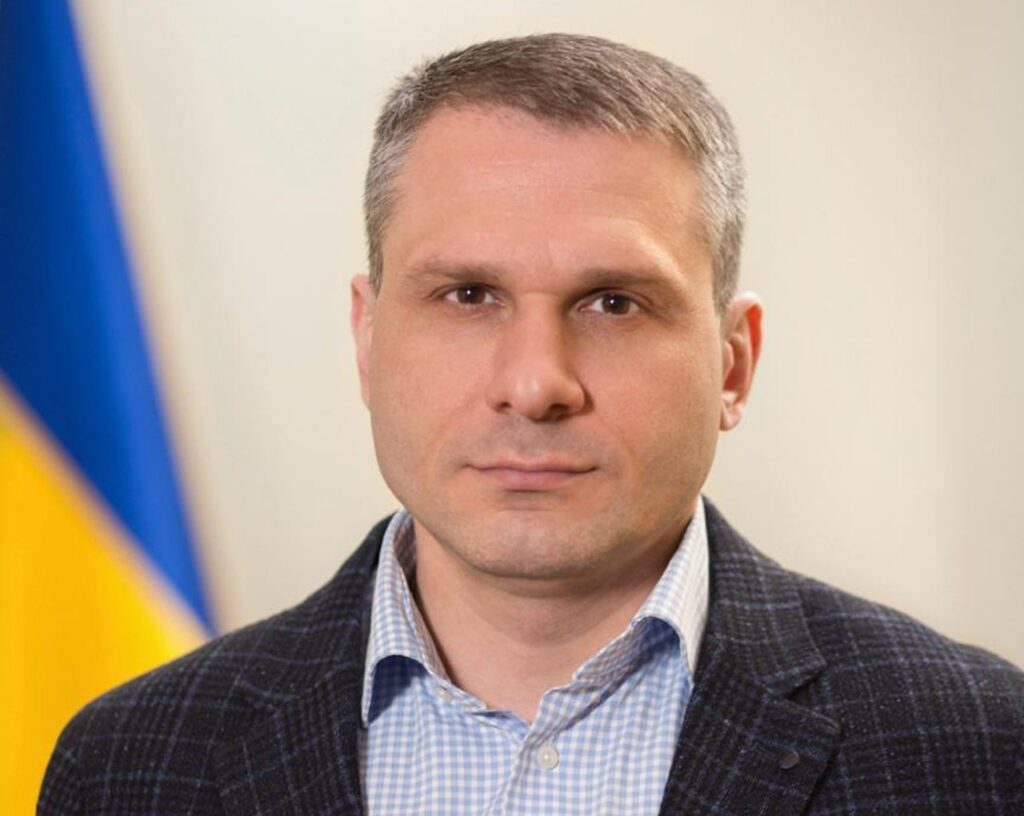 Батько очільника Бюро економічної безпеки придбав  частину острова на Дніпрі за півтора мільйона доларів – розслідування