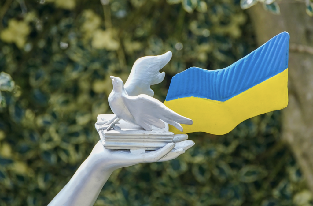 В Ливерпуле накануне Евровидения открыли памятник, посвященный Украине