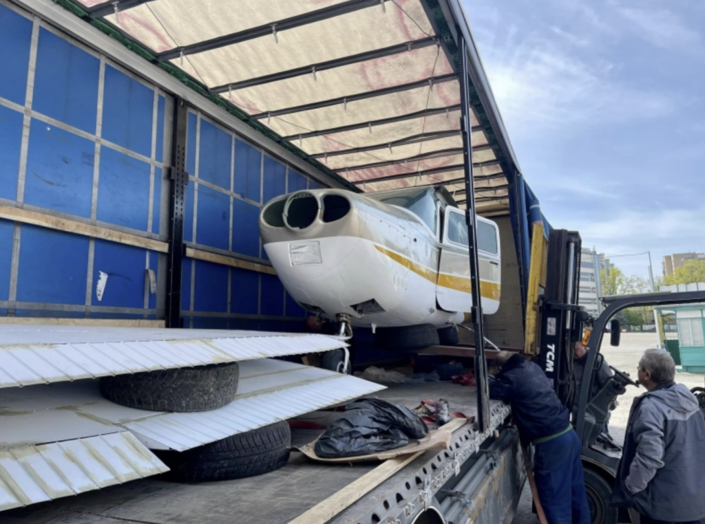 В Україну намагалися нелегально ввезти літак