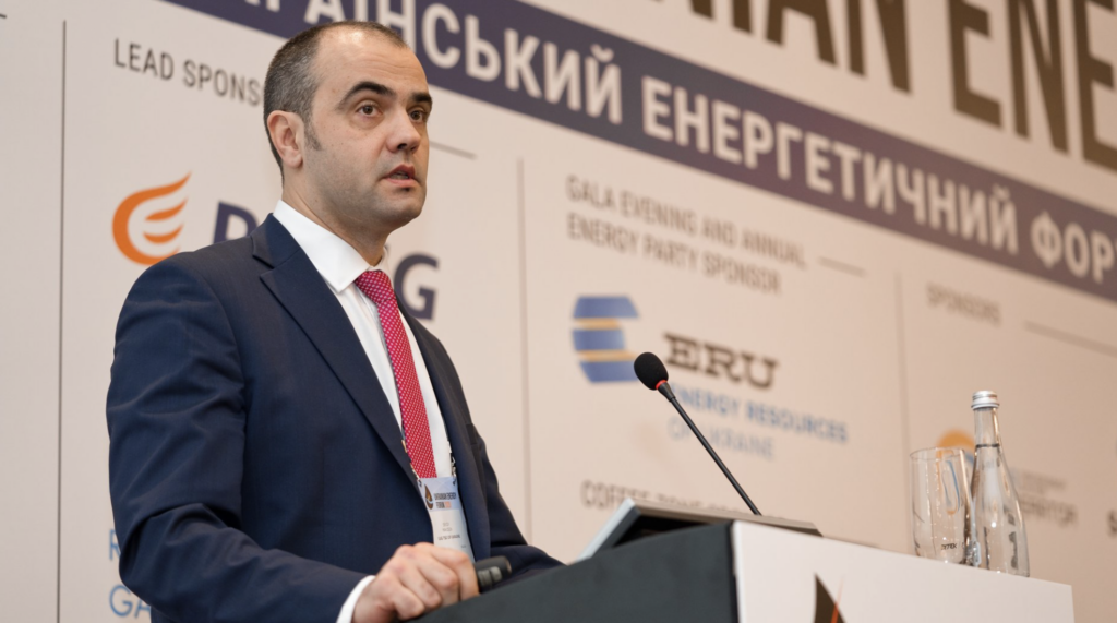 Ексголова “Оператора ГТС України” Макогон переховується від слідства за кордоном – розслідування
