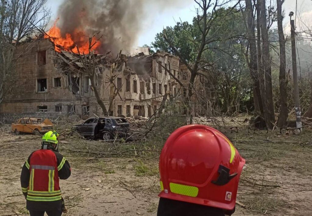 У Дніпрі зросла кількість загиблих внаслідок ракетного удару