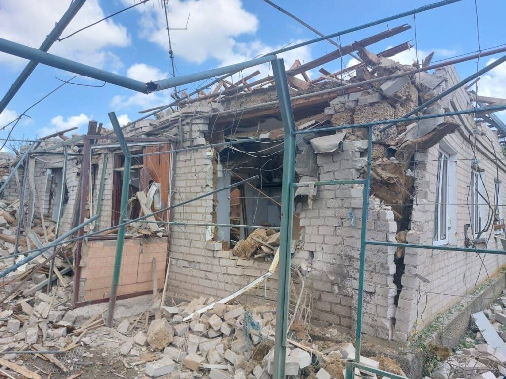 Росіяни атакували Дніпропетровщину: загинула людина, серед поранених – дитина