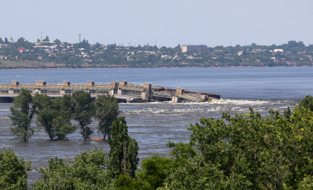 В УПЦ МП назвали підрив Каховської ГЕС карою за виселення московського патріархату з Лаври
