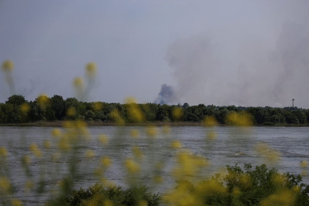 Появились новые спутниковые снимки Каховской ГЭС и последствия затопления