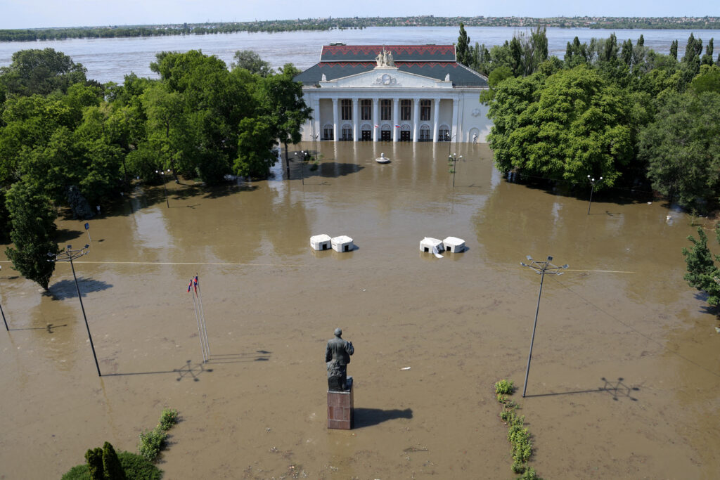 На лівобережжі Херсонщини окупанти повертаються на рубежі, з яких пішли після підриву Каховської ГЕС – депутат облради