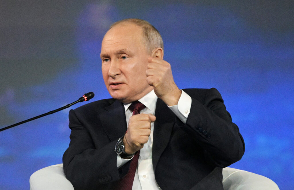 Путін на переговорах з африканськими лідерами показав текст про “нейтралітет України”