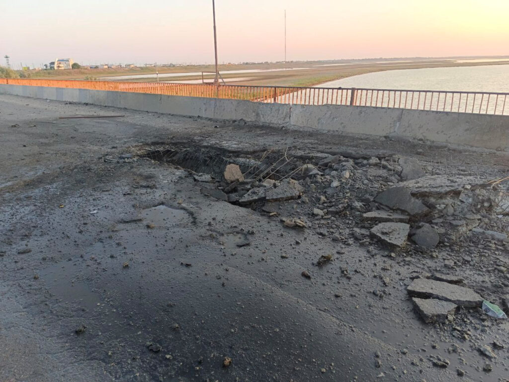 Chongar Bridge is out of order: the occupiers have lost an important route to Crimea
