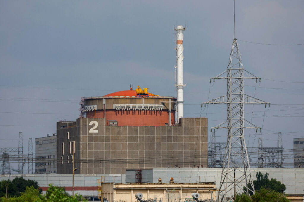 Запорізька АЕС опинилась на межі блекауту через російські обстріли