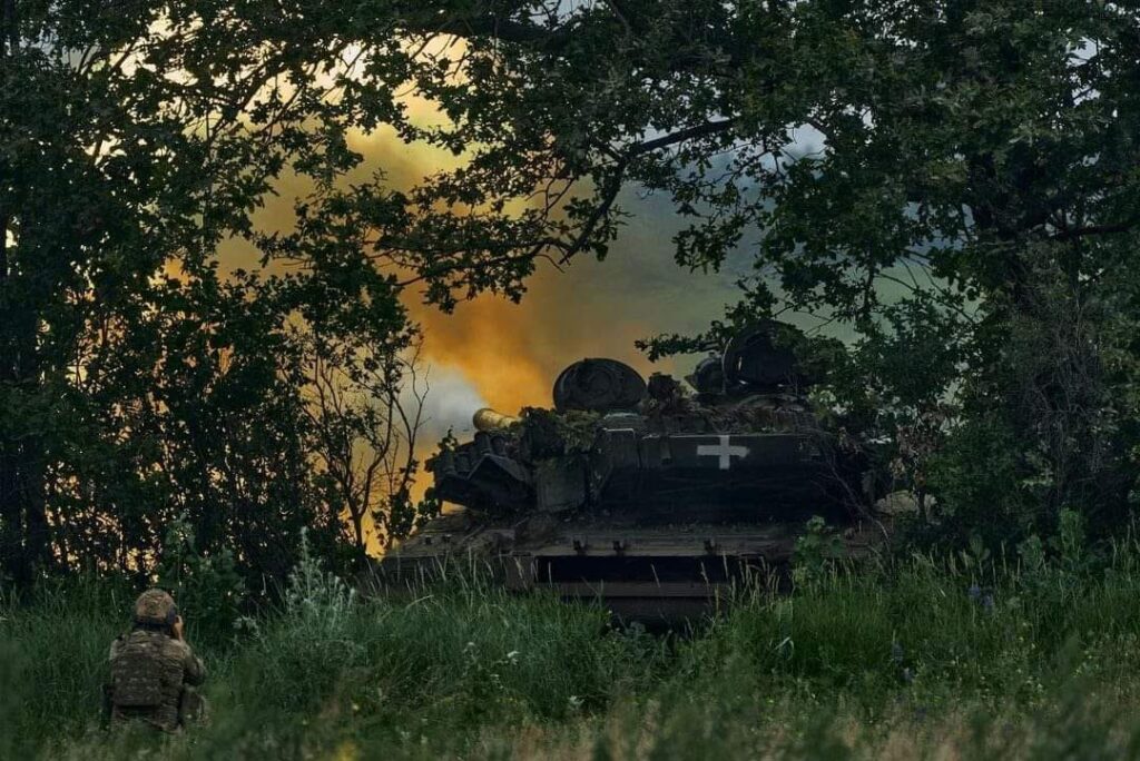 Наступ військ РФ зупинений на двох напрямках, триває активна фаза контрнаступальних дій ЗСУ – Міноборони