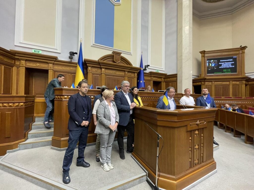 Негайно поставити в порядок денний заборону моспатріархату – «Європейська Солідарність» з трибуни ВР зробила заяву