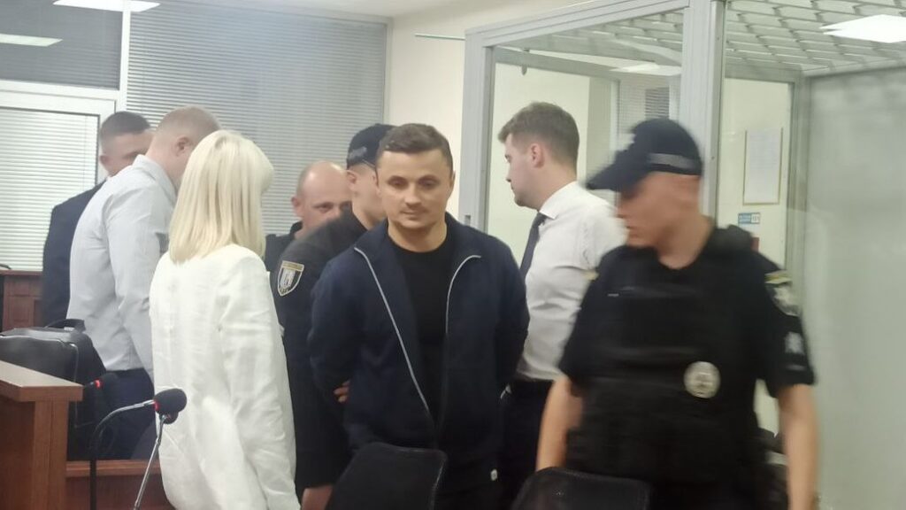 Підозрюваного у хабарництві голову Тернопільської облради звільнили з-під варти