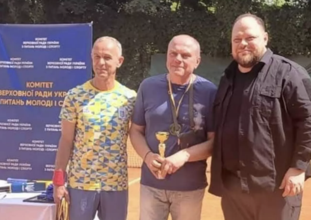 Військовий закликає Стефанчука провести турнір з тенісу на передовій – реакція на “кубок” для екс-міністра часів Януковича