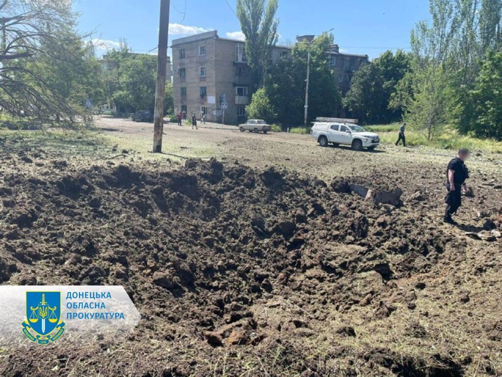 Россияне сбросили авиабомбы на Торецк, много раненых