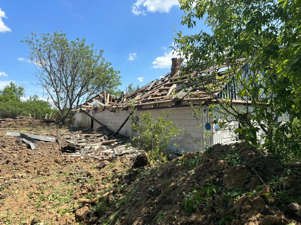 Зафіксовано 24 руйнування житлового фонду: росіяни обстріляли 21 населений пункт Запорізької області
