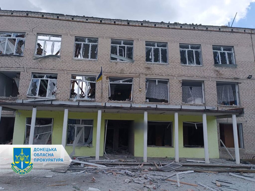 З початку вторгнення РФ в Україні пошкоджено 3400 закладів освіти – МОН