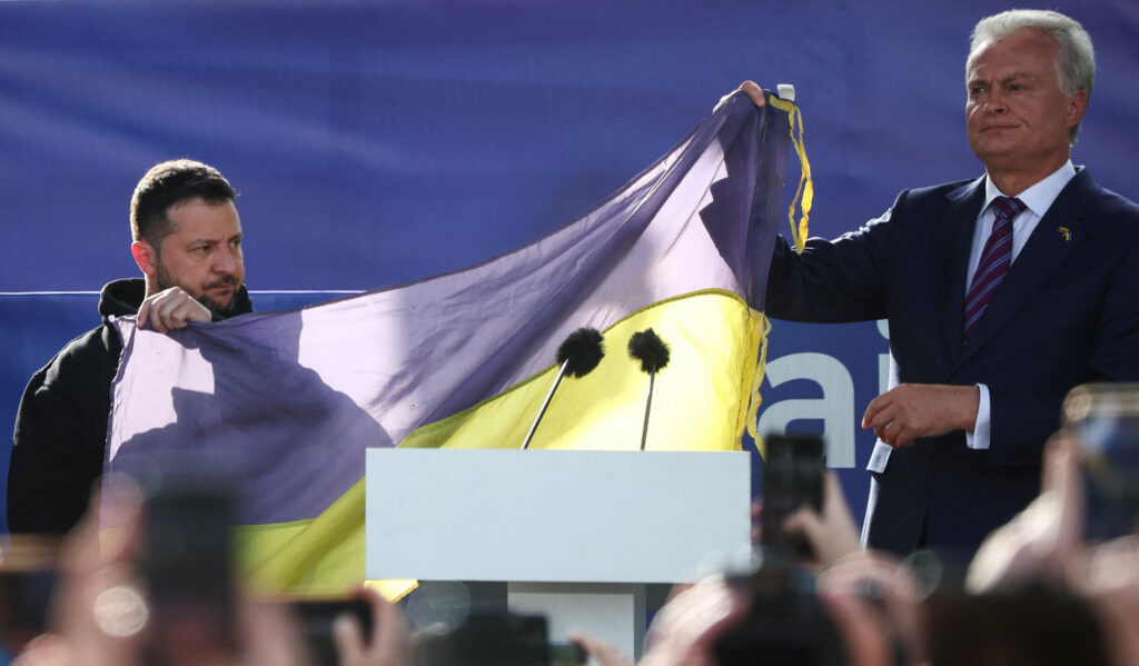 Україні потрібні реформи для приєднання в НАТО, насамперед ідеться про “п’яту колону” – президент Литви