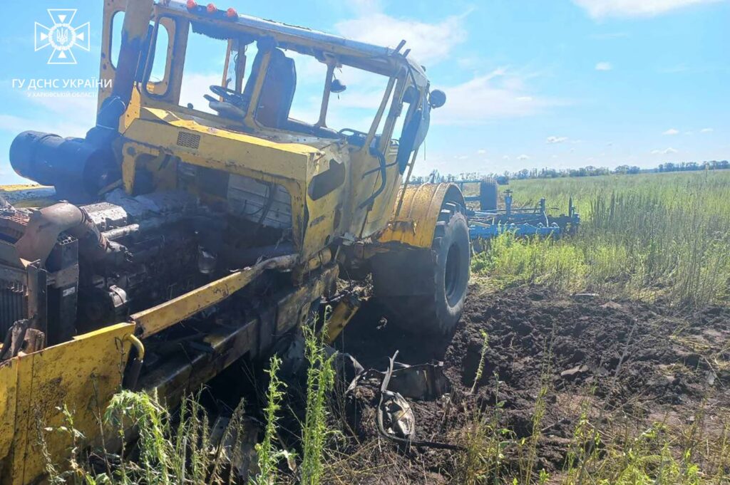 На Харківщині трактор підірвався на російській міні